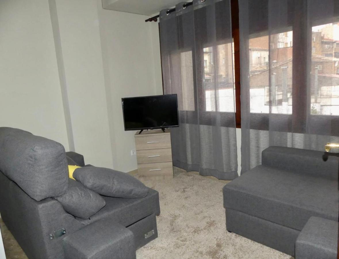 Apartament Encantador Al Centre De Vic Aptgarbi Eksteriør bilde